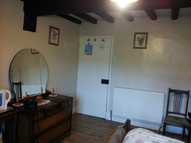 Wood Stanway Farmhouse