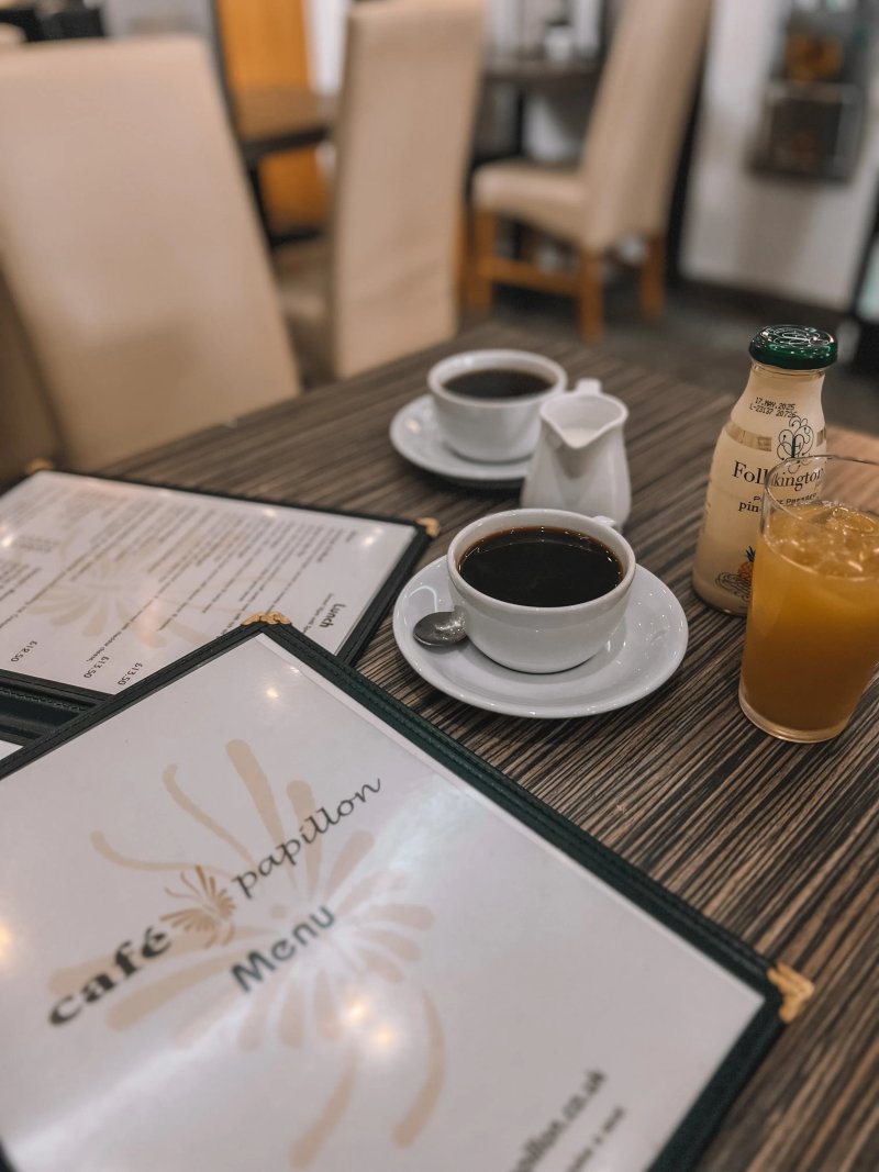 cafe papillon