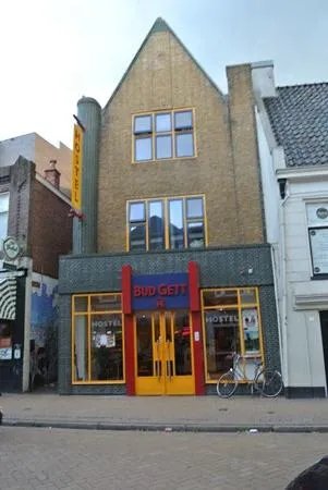 Bud Gett Hostels