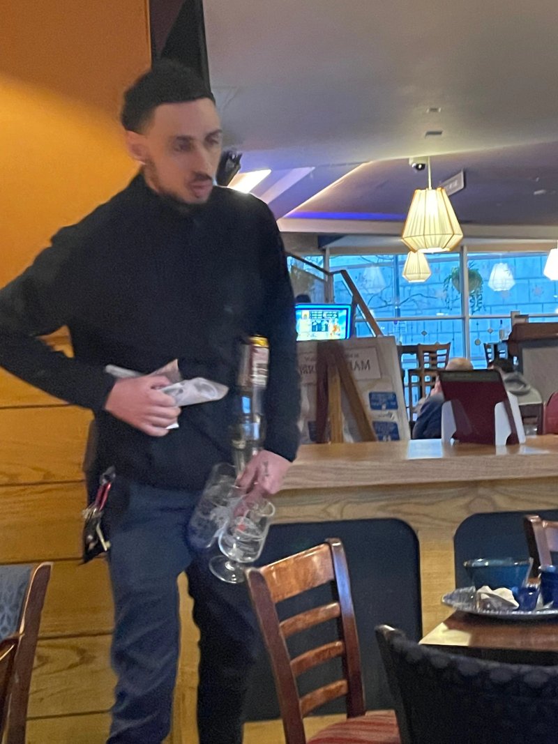The Soloman Cutler - Lloyds No1 Bar