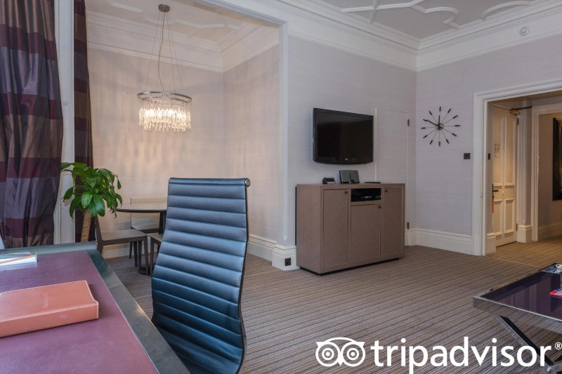 The Athenaeum Hotel & Residences