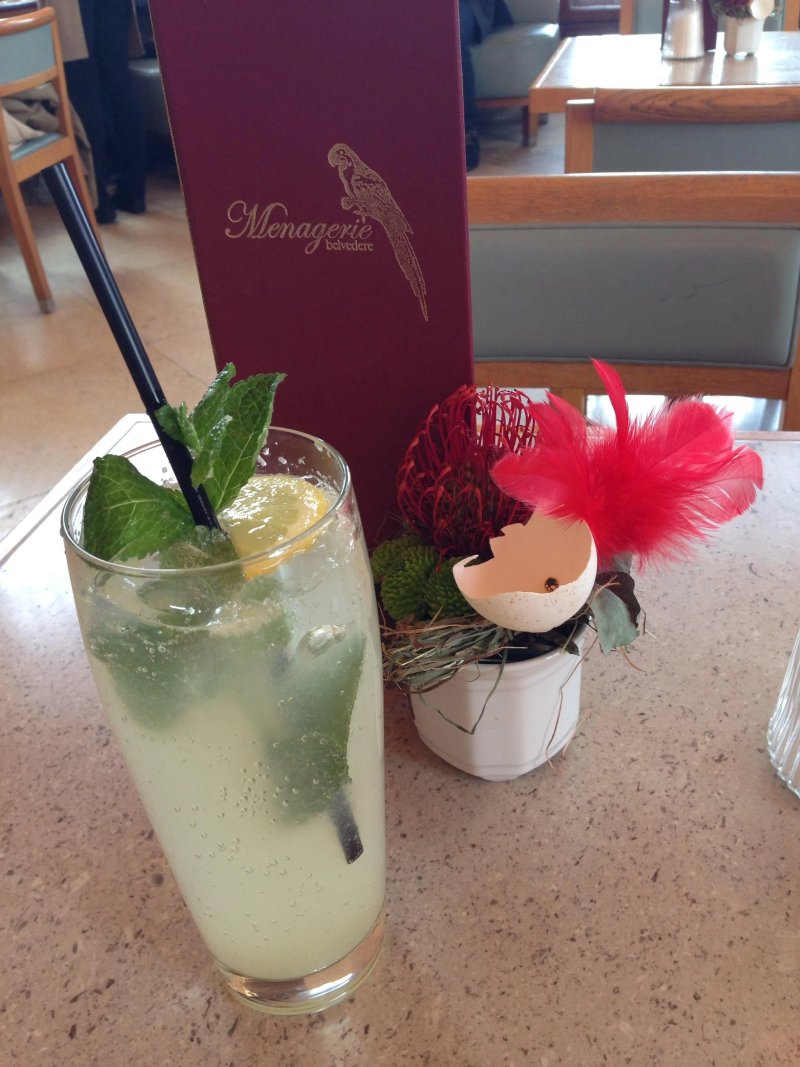 Cafe-Bistro Menagerie