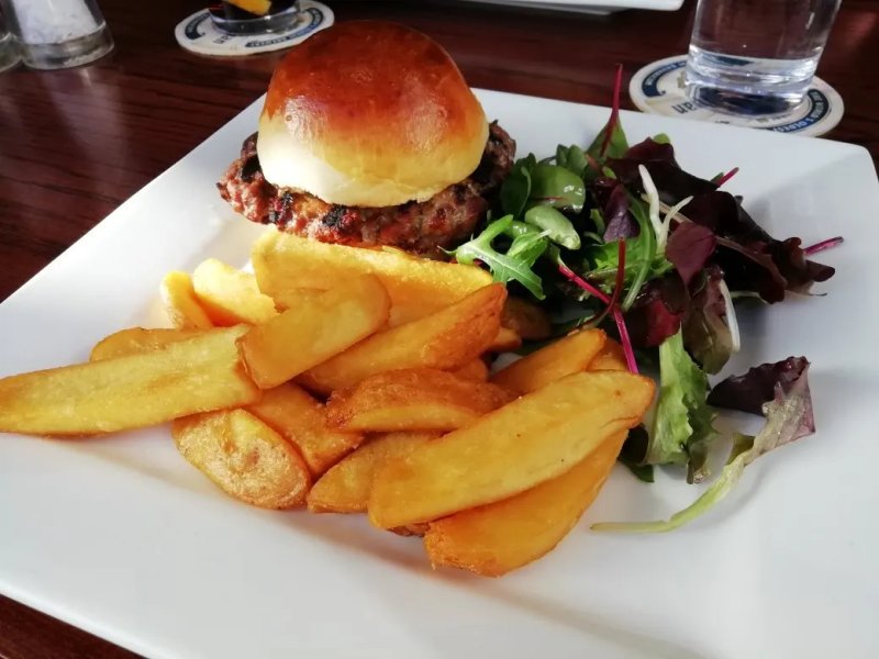 Aberdour Hotel & Restaurant