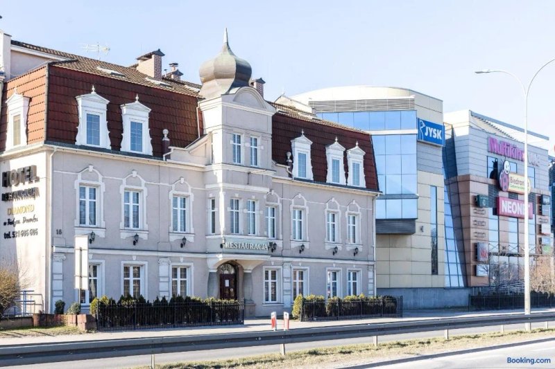 Hotel Diamond w białym Dworku