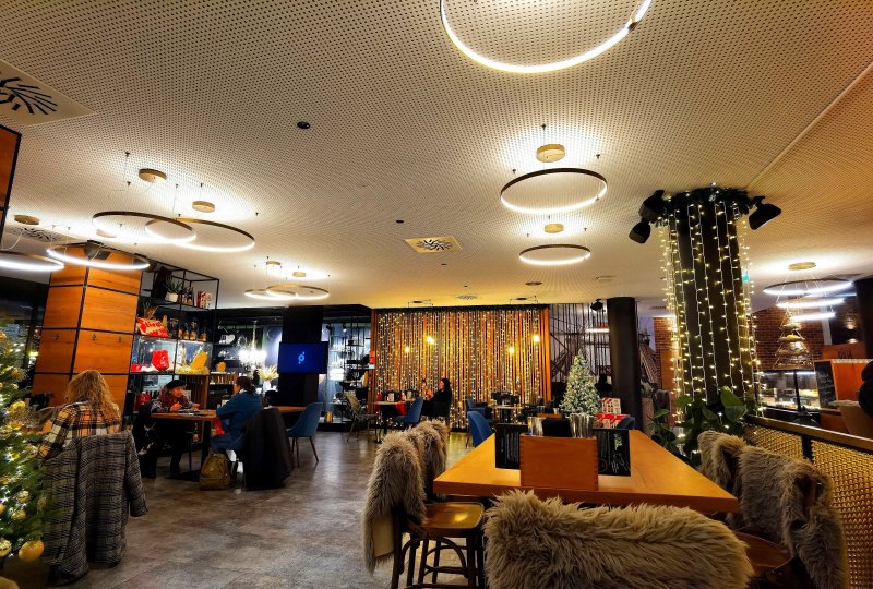 XXXLutz Restaurant MaHu