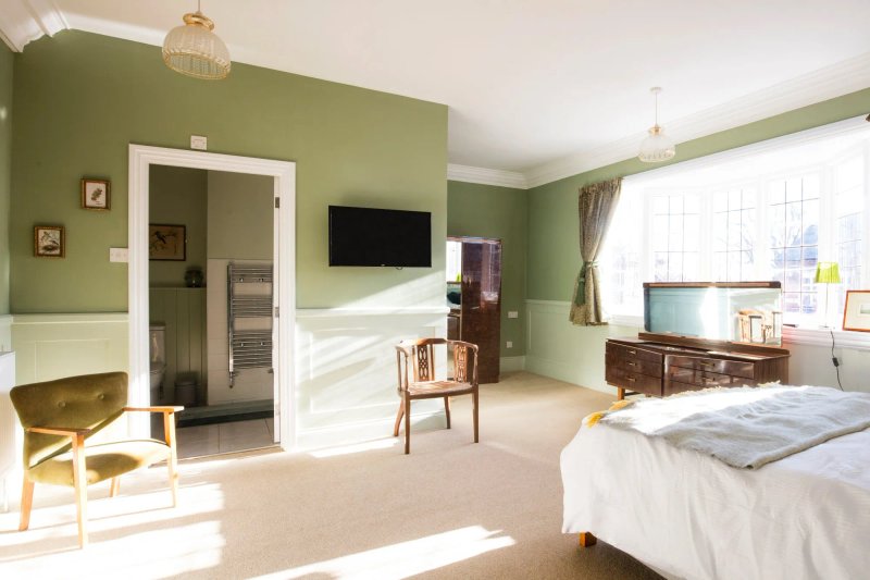 Leverton and Halls Cafe & Bed and Breakfast