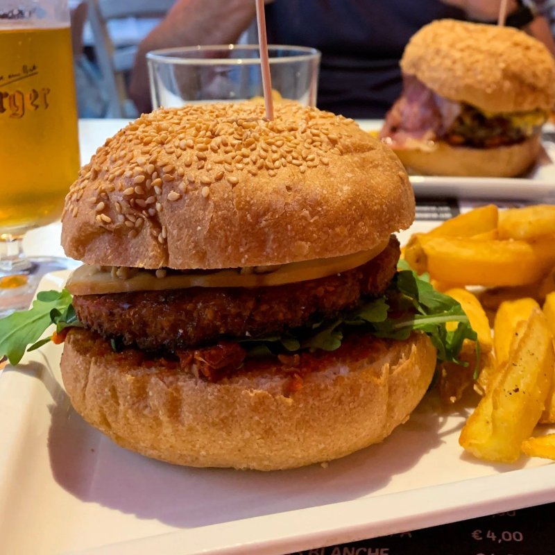 Dogali Burgers