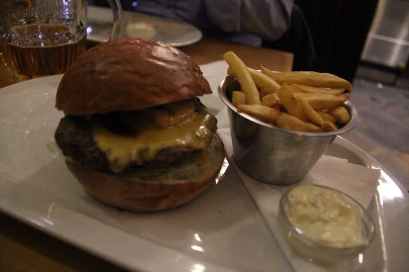 2+KK Restaurant