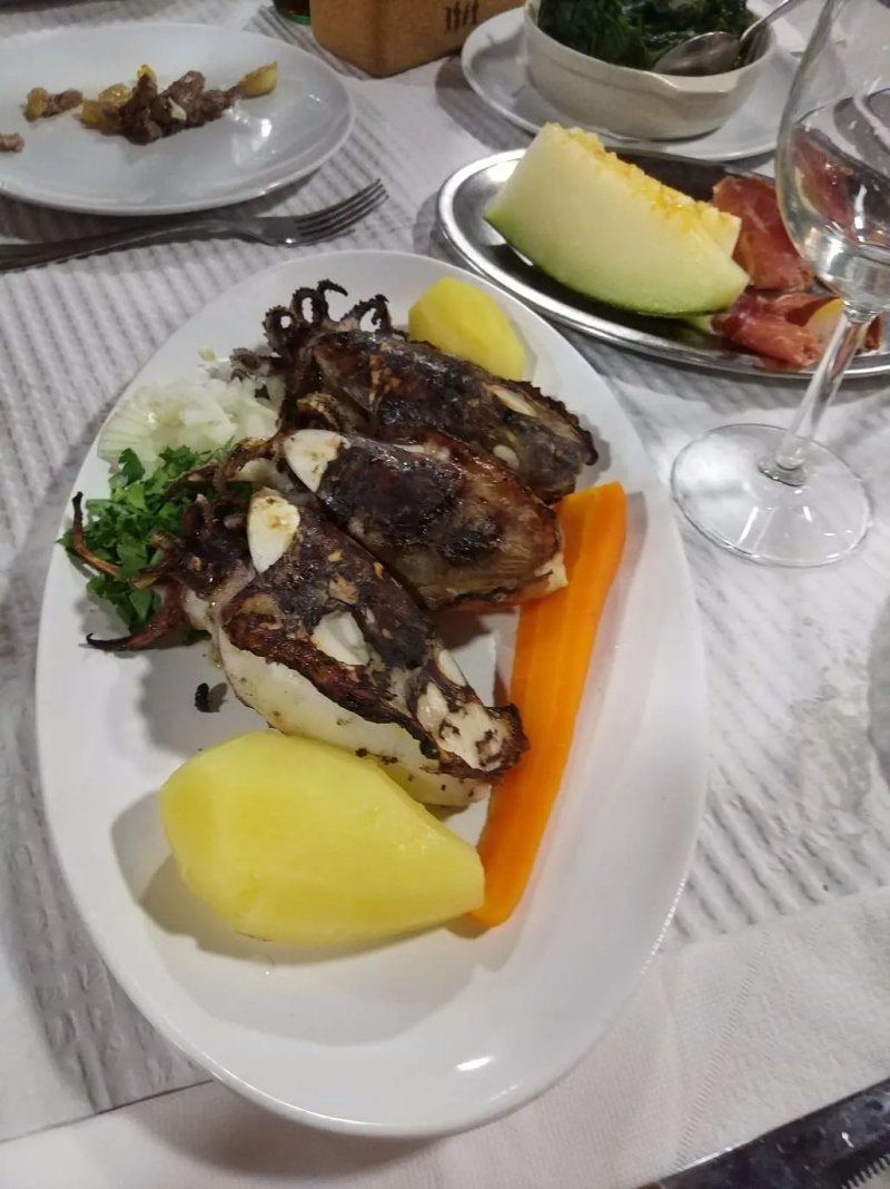 A Tina - Restaurante e Petisqueira