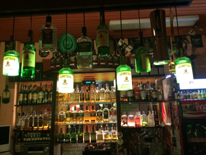 The Izzi Pub
