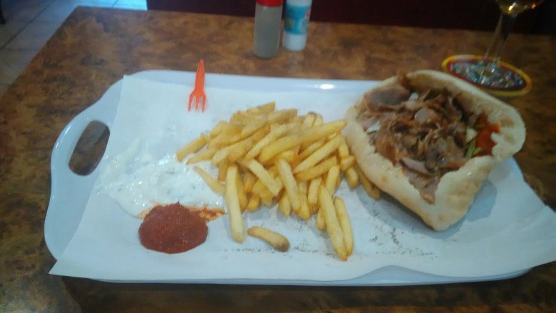 Cafe Bar Restaurant Le Parisien