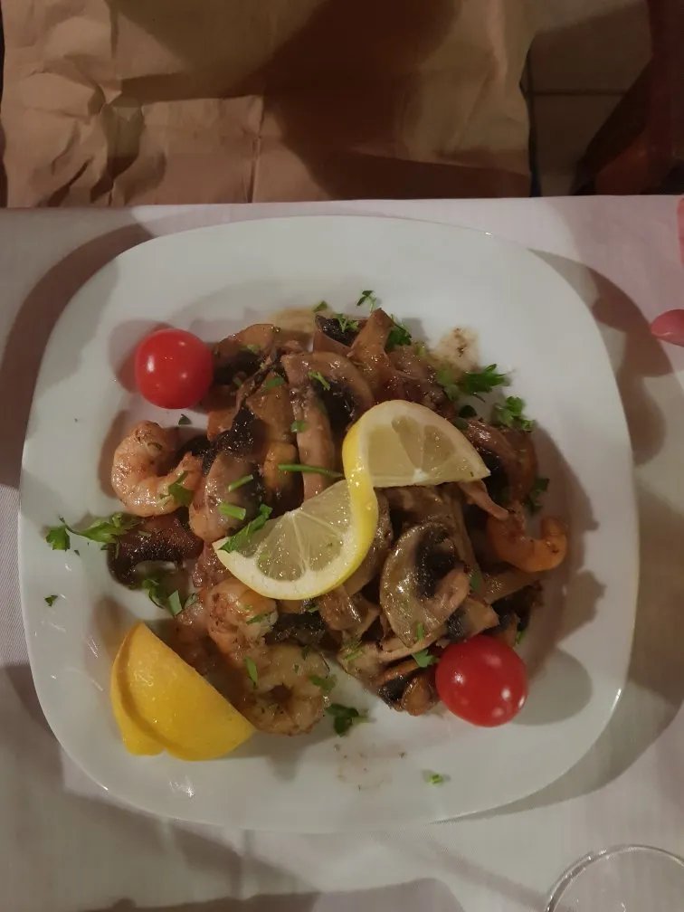 Calma Restaurant