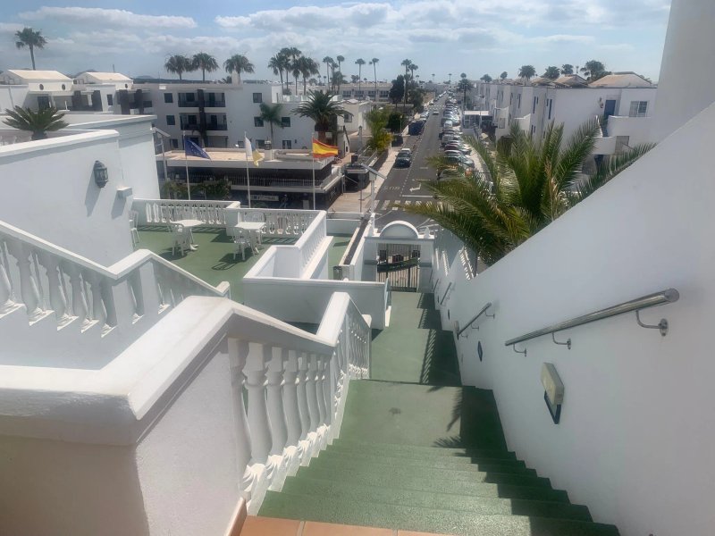 Corona Mar Apartments