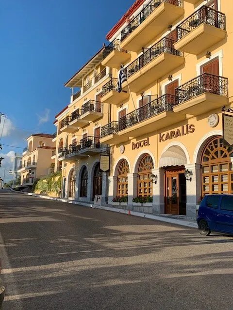 Karalis City Hotel