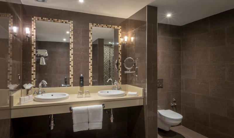 Clayton Hotel Dublin Airport