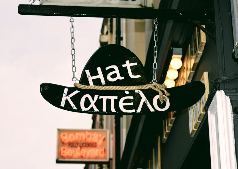 Hat Bistro