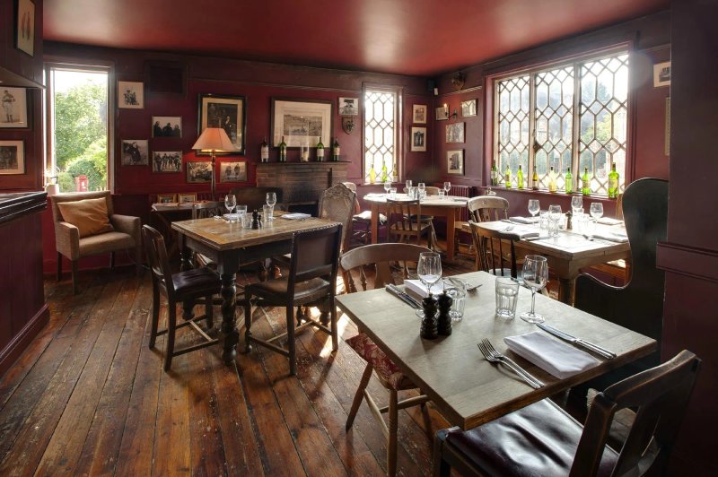 Peat Spade Inn Pub & Dining