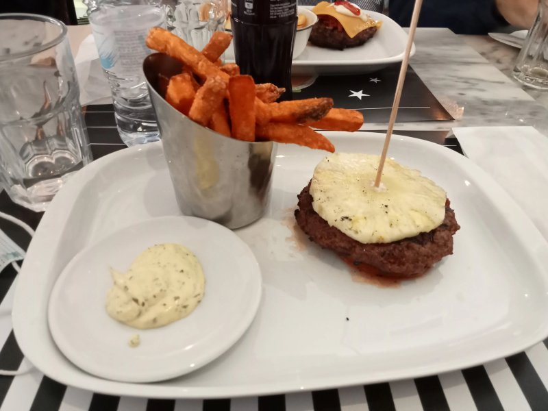 American Music Burguer