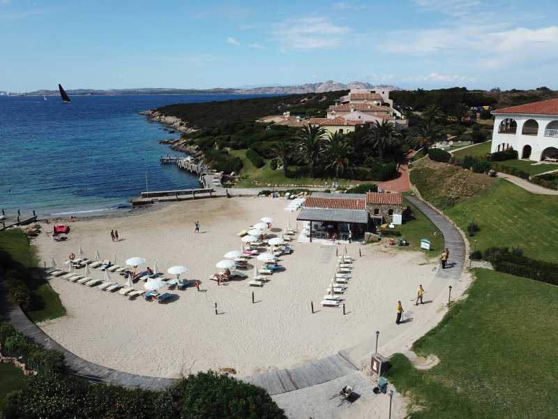 La Cala Beach Club & Restaurant