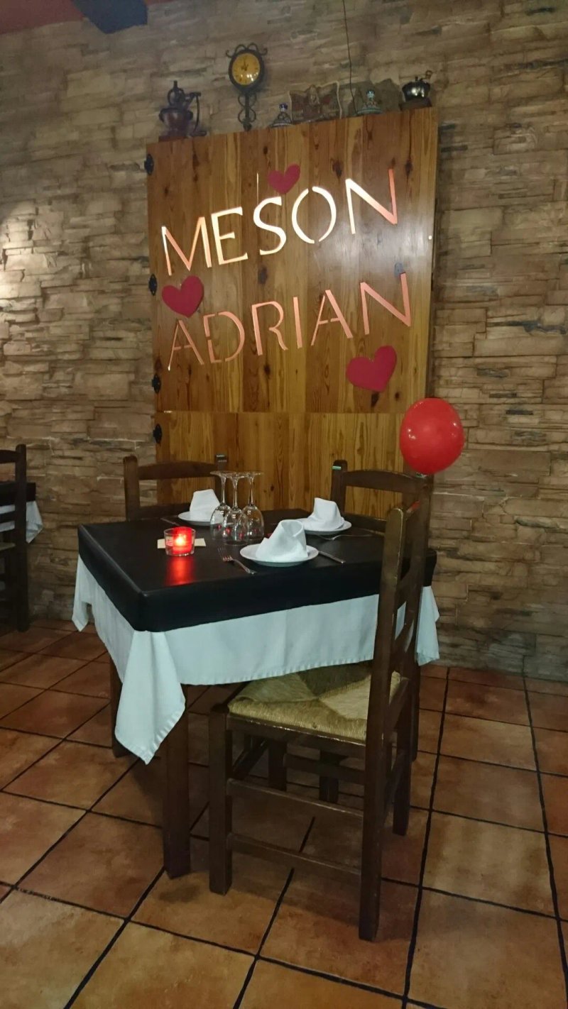 MESON ADRIAN
