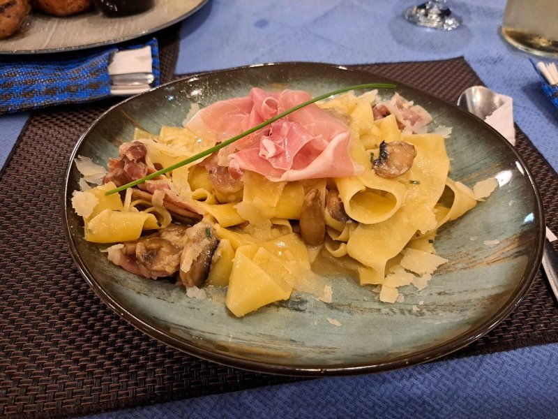 Four Seasons Restaurant