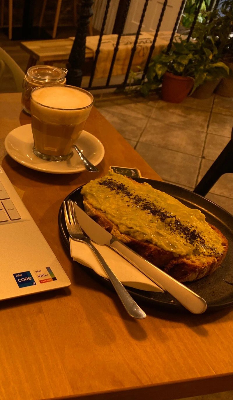Ratinos coffee shop