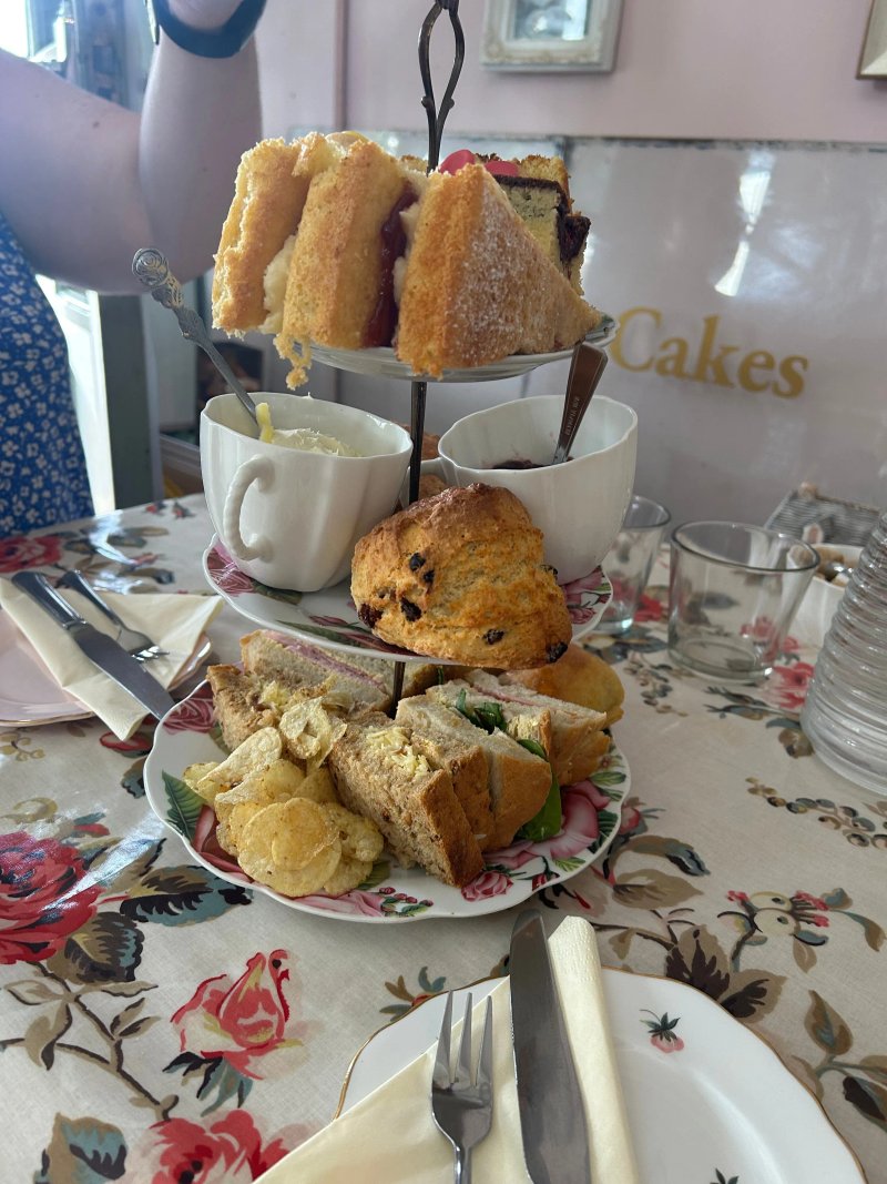 Vera Gs Cakes and Teas