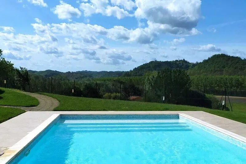 Detached house with private pool and private garden fenced