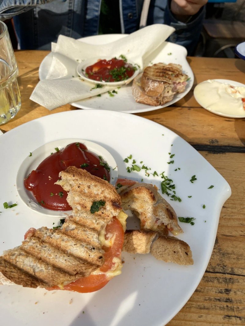 Brasserie Blazer