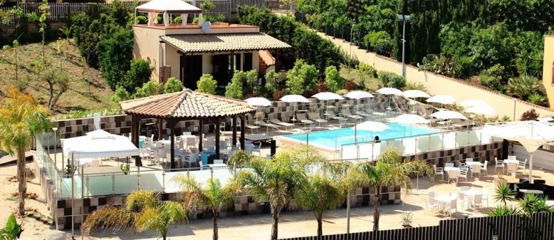 Hotel Costazzurra Museum & Spa