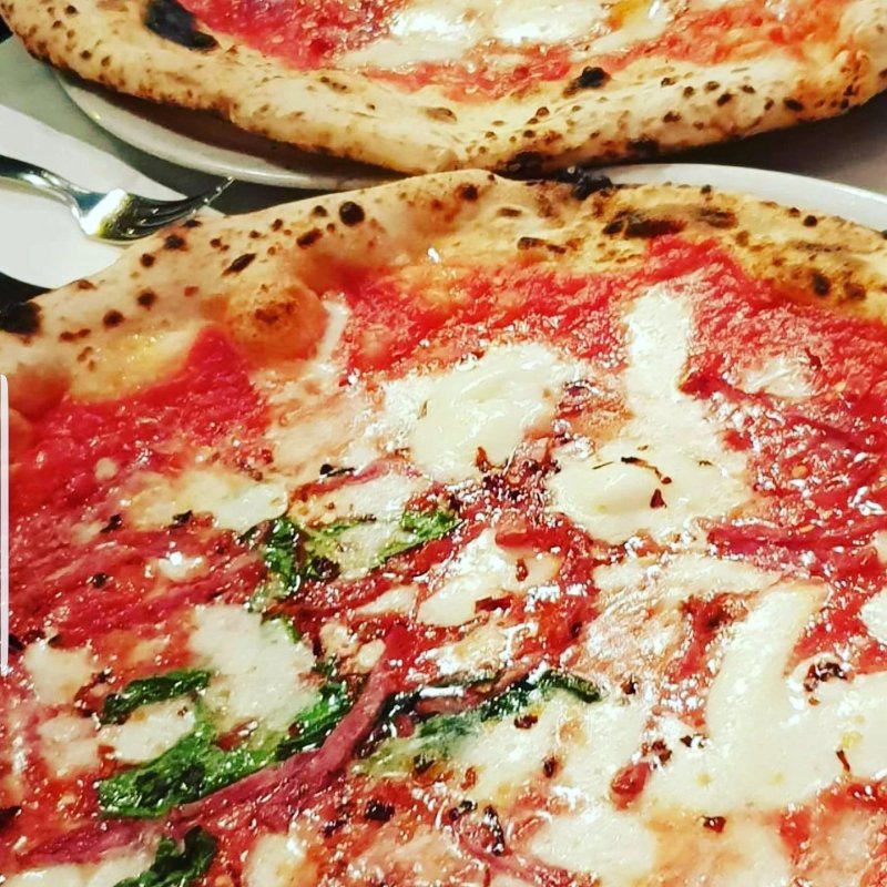 Gina's pizza and coffee