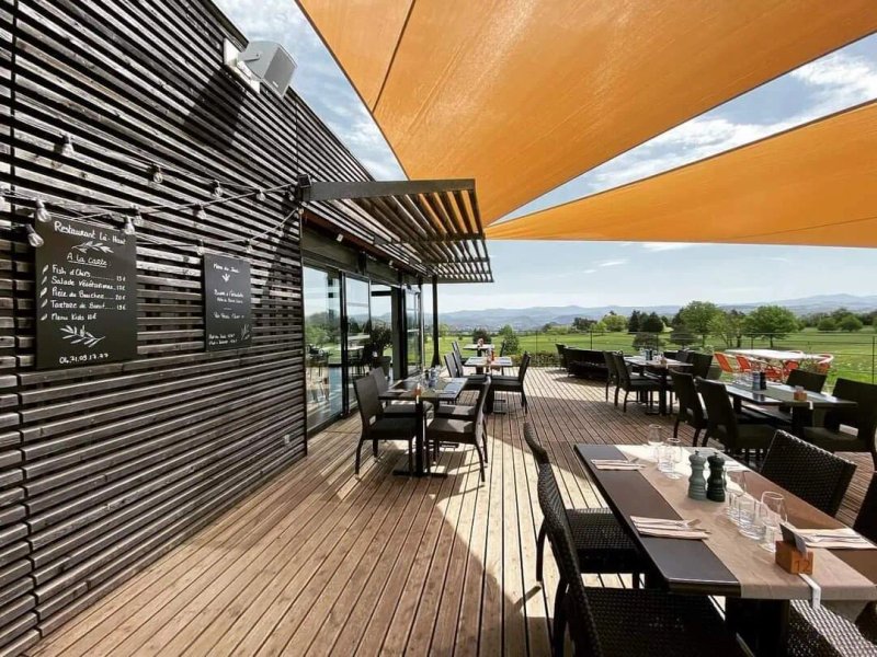 La Haut Restaurant