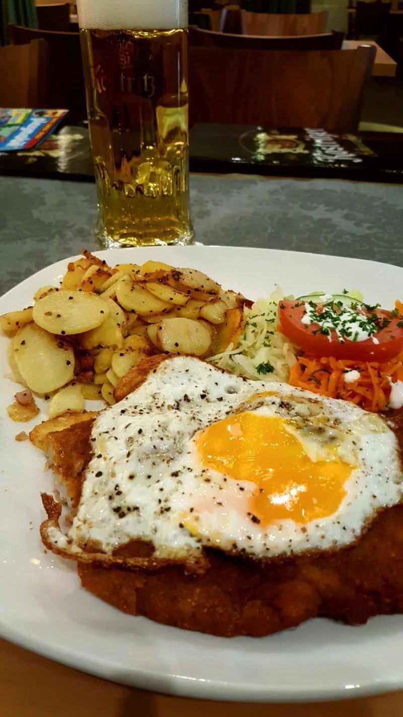 Lusano Cafe-Bistro-Bar