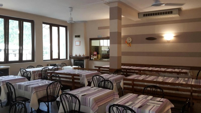 Pizzeria Garden Bar