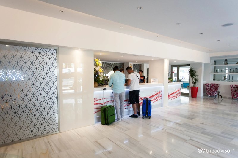 Hotel Seramar Comodoro Playa
