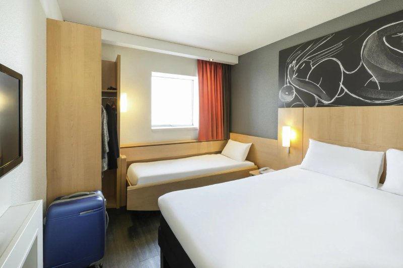 Ibis Rennes Centre Gare Sud
