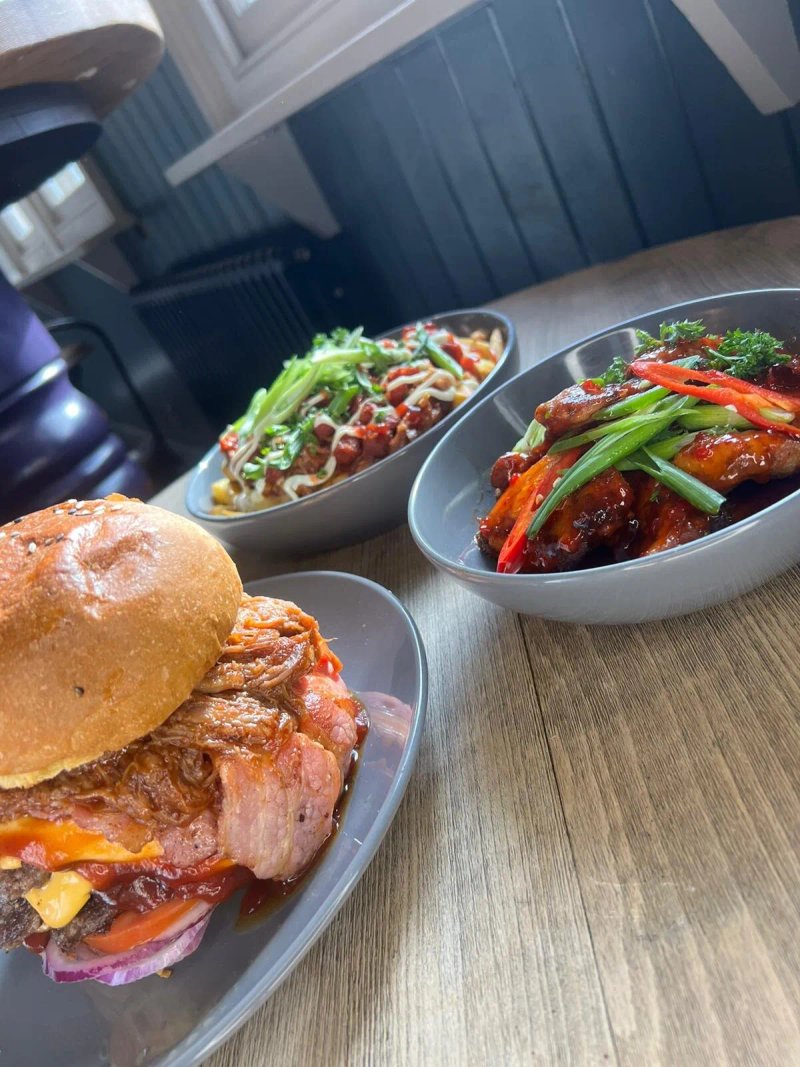 Burgers Wings And Ribs @ The Portman Sportsbar