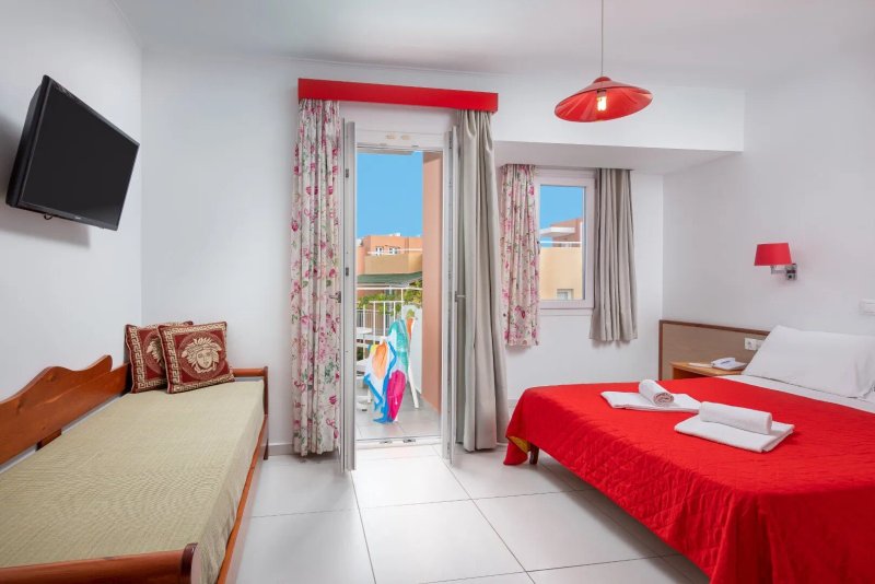 Bellos Hotel & Apartments