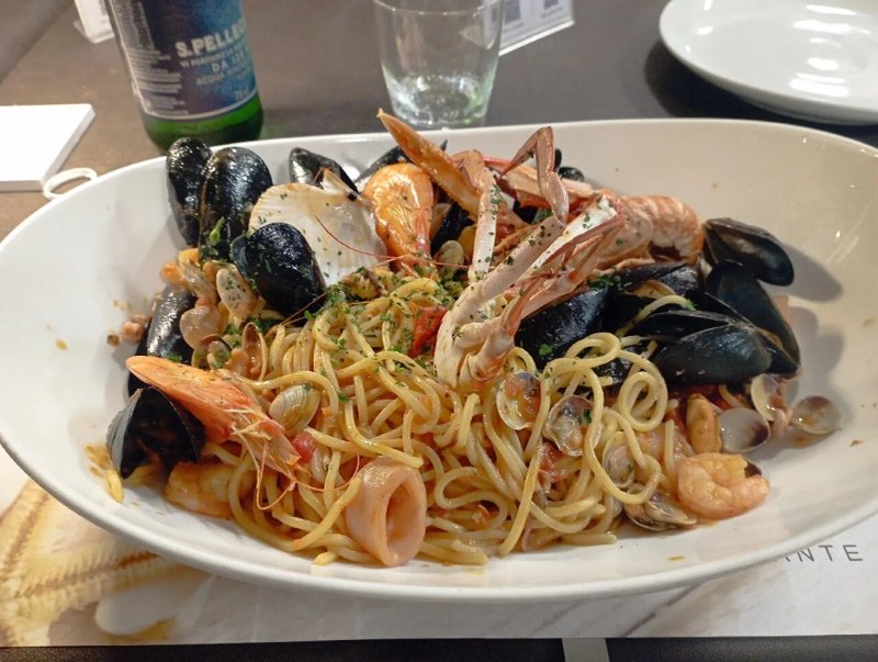 Re Sale Ristorante
