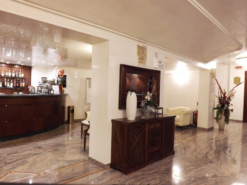 Hotel Ambassador