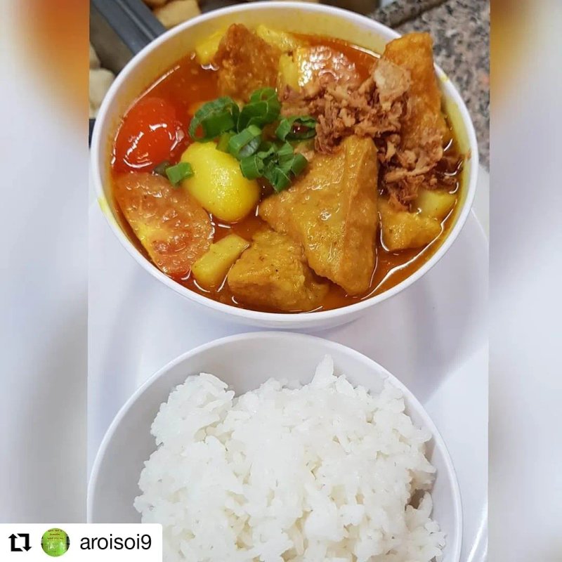 Lime Leaf & Red Pepper At Aroi Soi 9