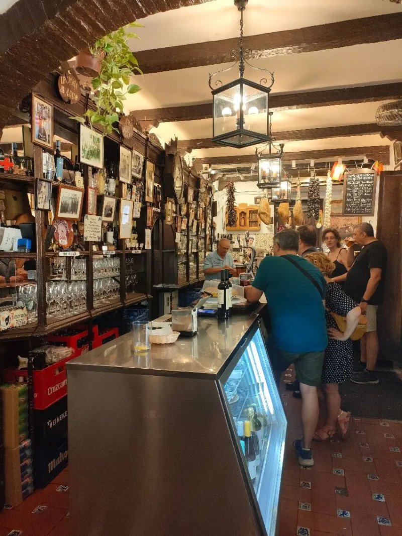 Taberna San Miguel Casa El Pisto