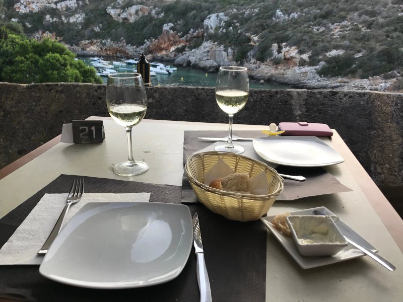 Bar Restaurant Es Canutells