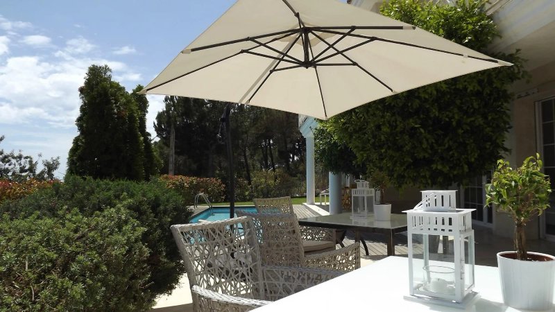 Bed & Breakfast Baro de MontCabrer