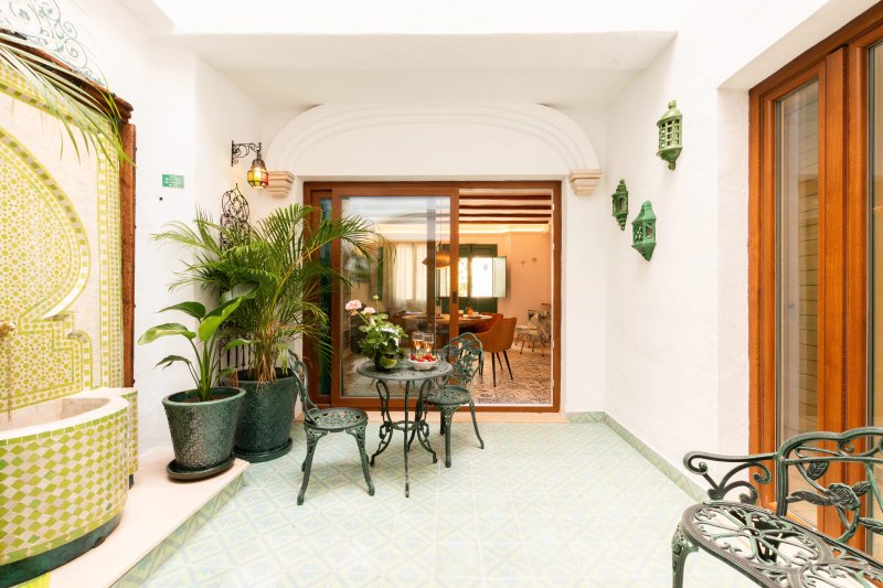 Casa Esmeralda - Luxury Boutique Apartments