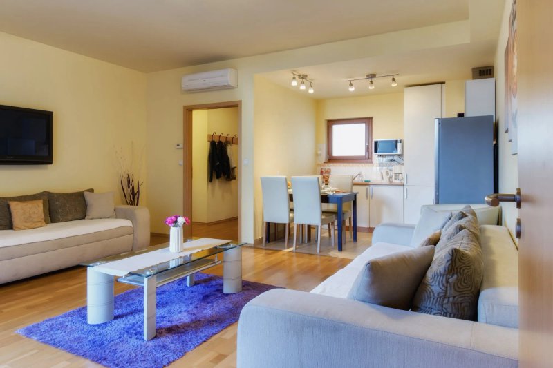 Trendy Deluxe Apartments