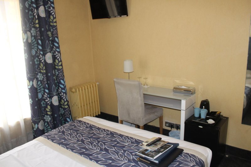 Logis Hotel des Cayrons