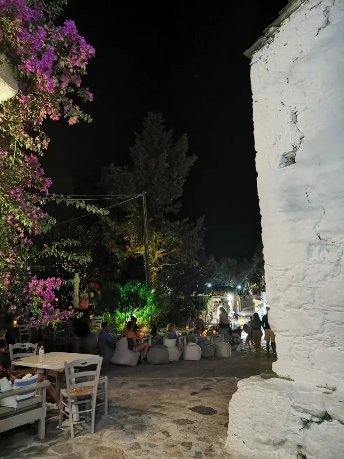 Piperi Cafe Bar