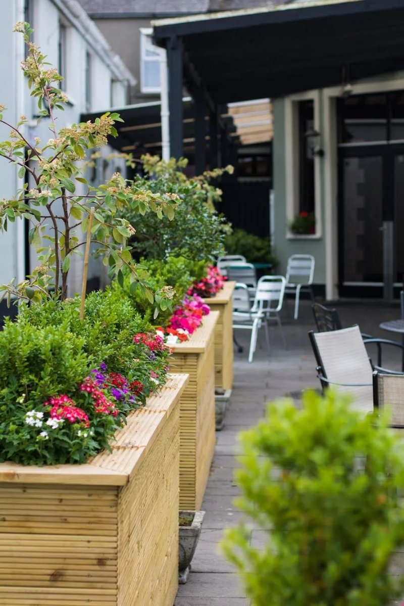 Larkins Bar and Restaurant