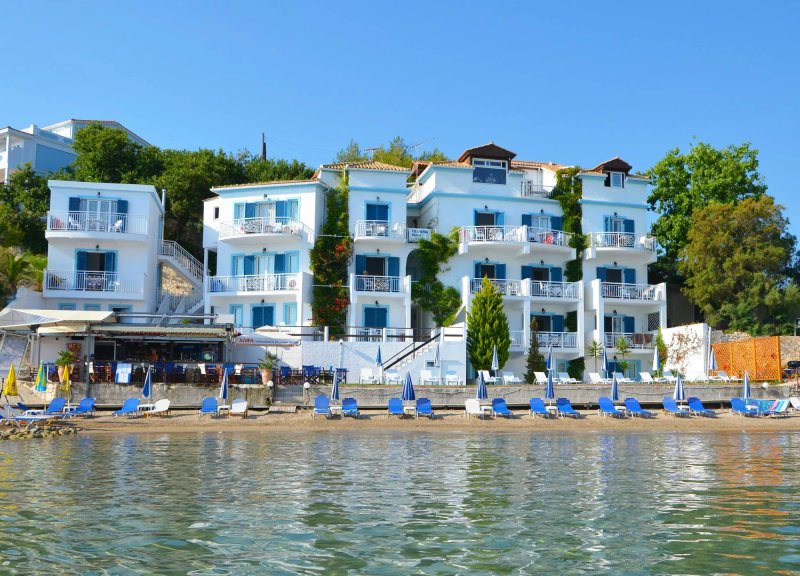 Filoxenia Beach Apartments
